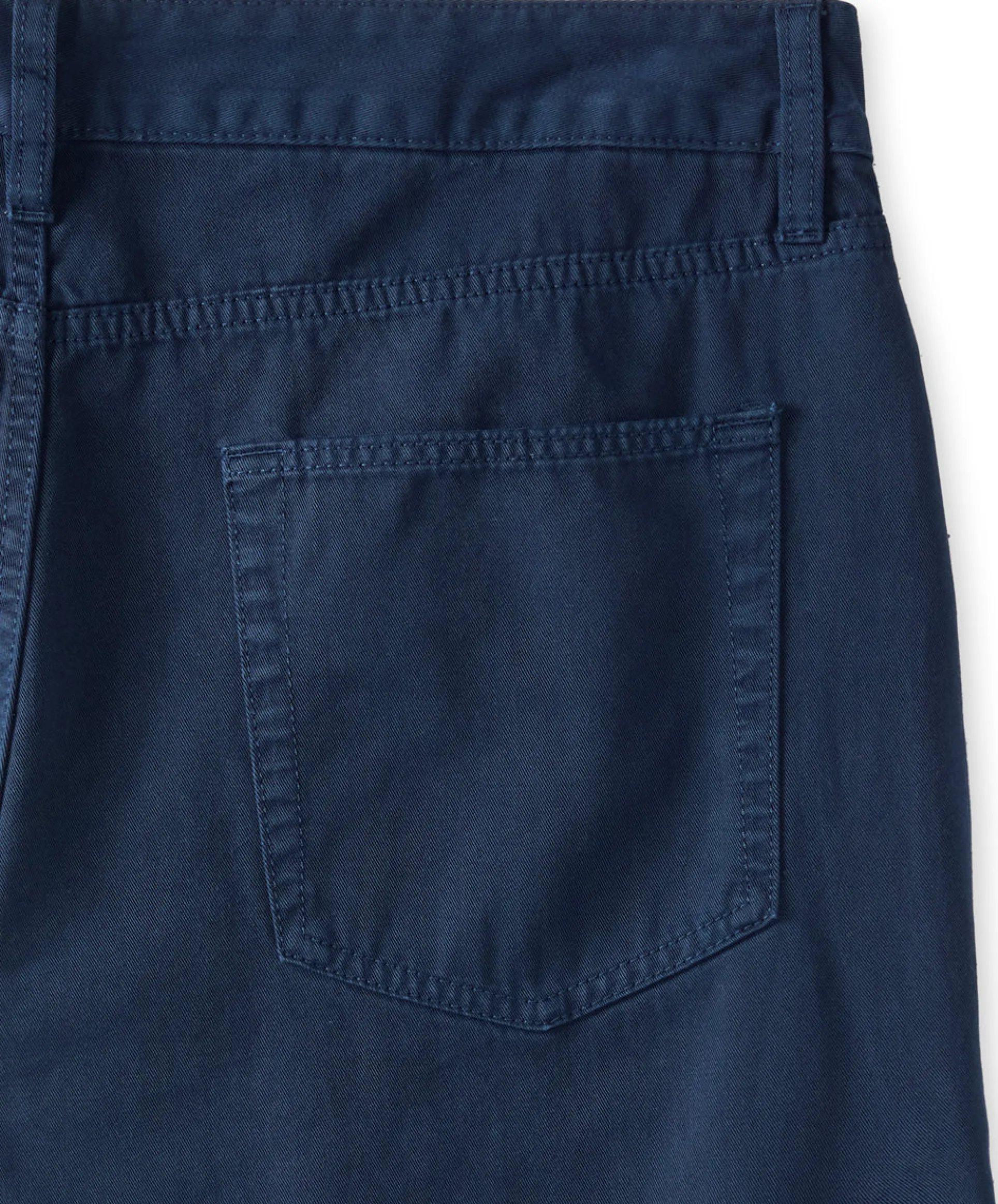 Ambassador Slim Fit: Chino